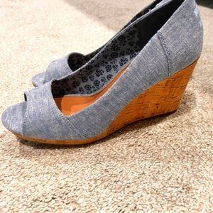 TOMS Classic Women's Wedge Sandal
